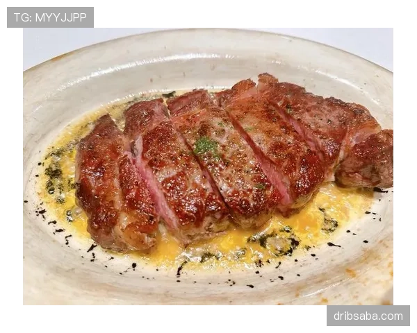 亚历克斯·摩根家的狗都吃有机牛排？