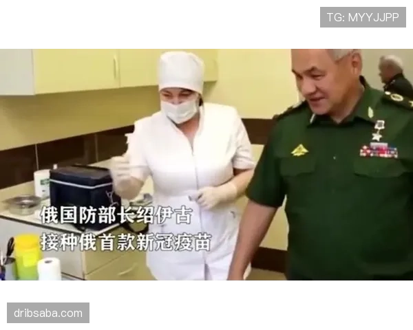 冯彦哲训练完直接拎着爱马仕去接娃？